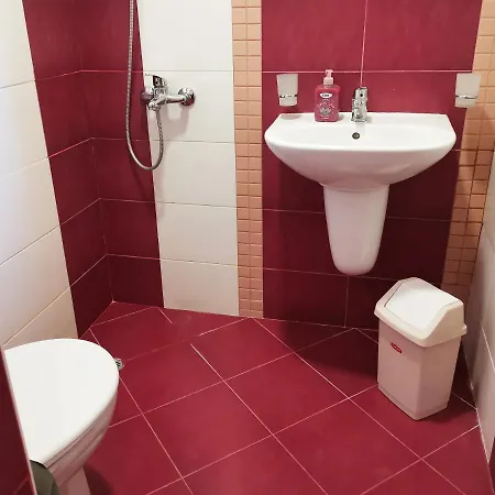 4 Seasons Apartments, A2